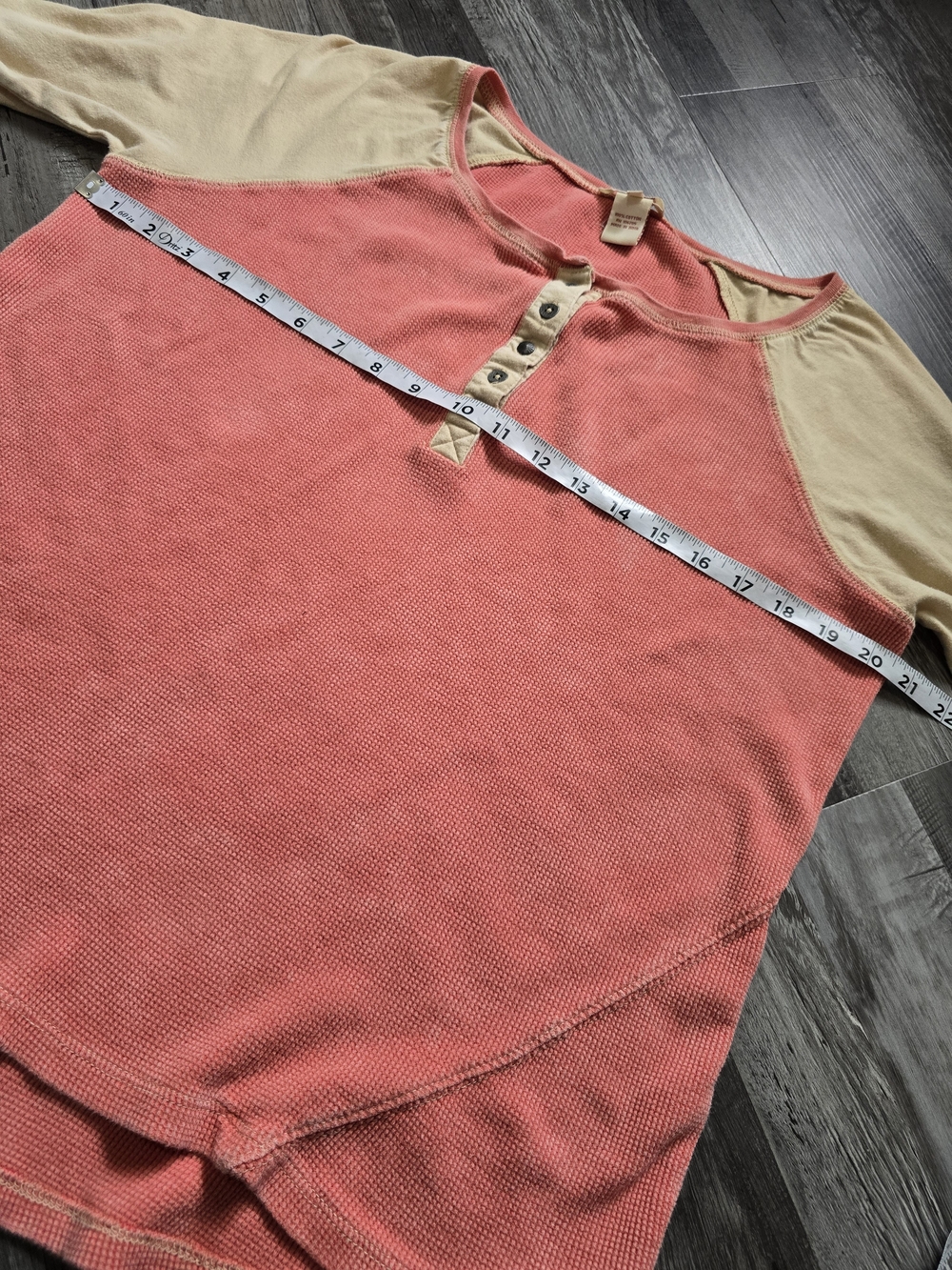 Sundance Henley Embroidered Sleeve Waffle Knit Thermal Top Size Large - Picture 8 of 11